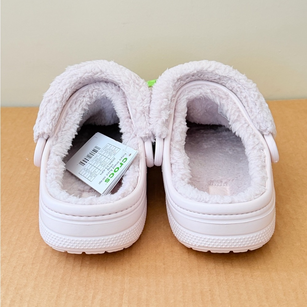 CROCS Baya Faux Fur Lined Clogs Women’s Size 9 | Men’s Size 7 | Barely Pink - Picture 5 of 10